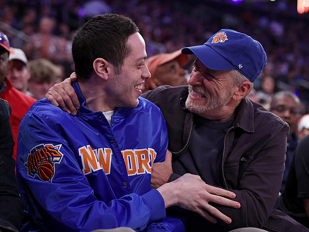 Celebrity Shoves New York Knicks' Fan After Awkward Encounter