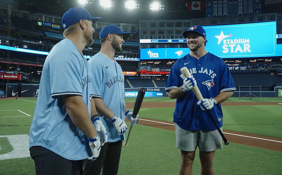 Josh Allen goes yard in a Home Run Derby 