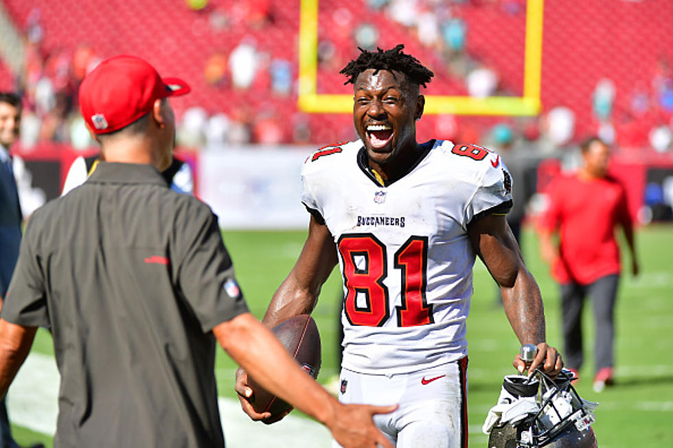 Antonio Brown Says He’ll Play For Albany Empire In Weeks