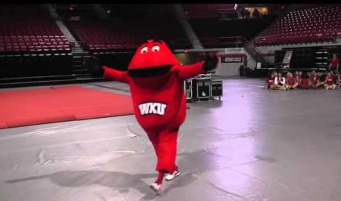 WKU's Mascot Big Red Performs Evolution of Dance