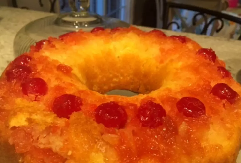 Easy and Pretty Pineapple Upside Down Cake [Recipe]