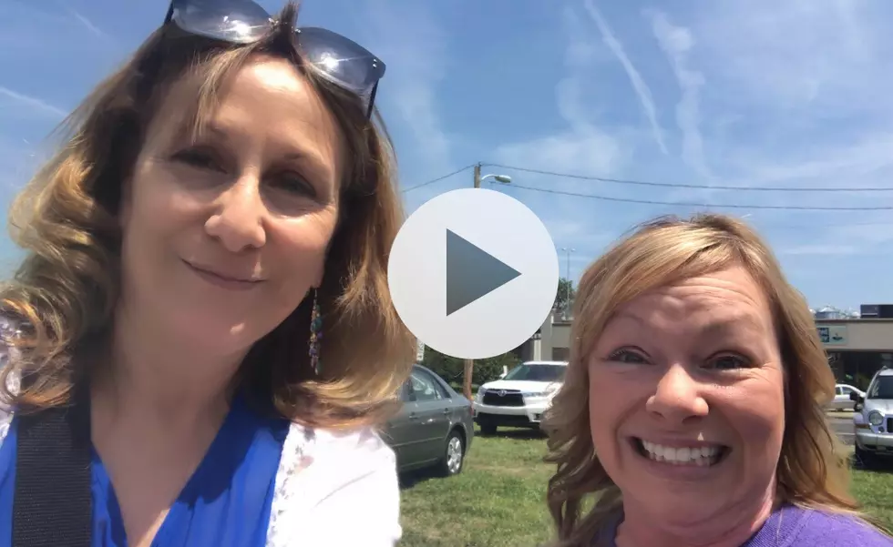 Deb Introduces Liberty to the Downtown Evansville Farmers Market [Video]