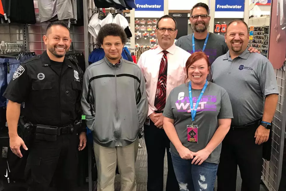 The EPD and EVSC Take Students on Special Shopping Spree