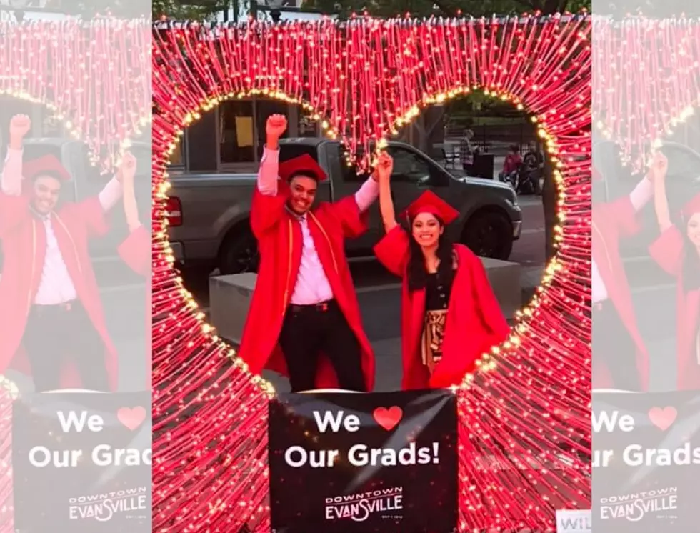 Downtown Evansville Celebrates Class of 2020 with &#8216;Heart&#8217; Photos