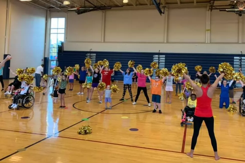 Special Cheer Team Lifts &#8216;Spirits&#8217; in Southern Indiana [Watch]