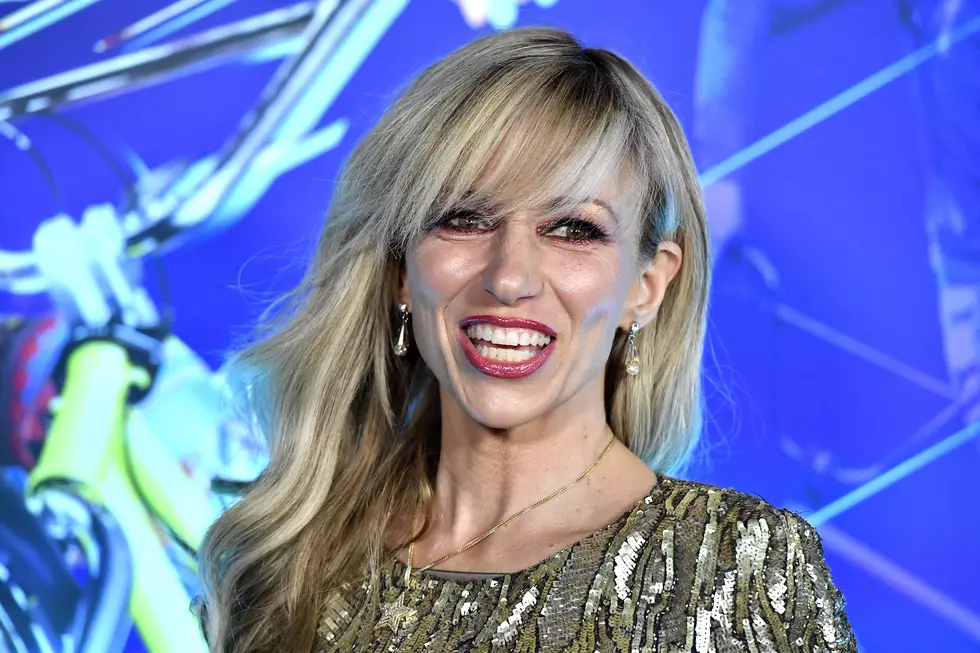 80’s Pop Icon, Debbie Gibson, Celebrates Anniversary, Thanks Fans With Rare Soundcheck Home Video