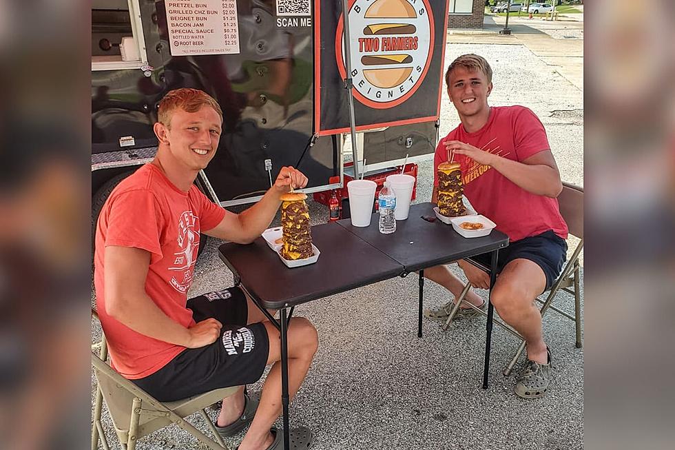 Viral Video &#8211; Indiana Brothers Attempt 25 Burger Patty Challenge [WATCH]