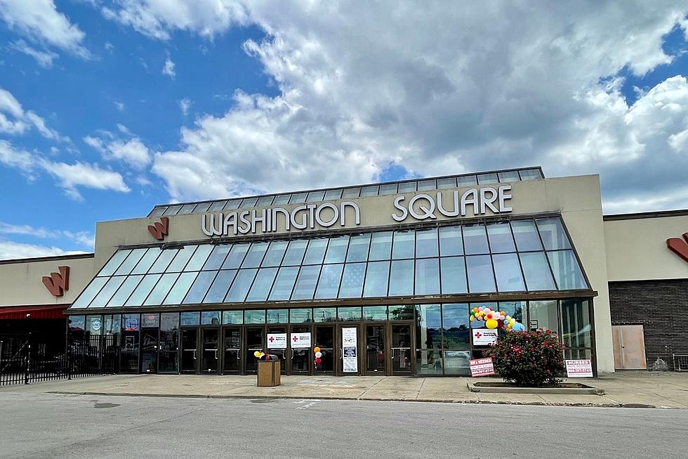 Why is Part of Indiana&#8217;s Washington Square Mall Covered By a Black Tarp?