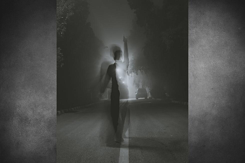 Ghost Haunts Kentucky Road, Pushing Travelers out of Danger
