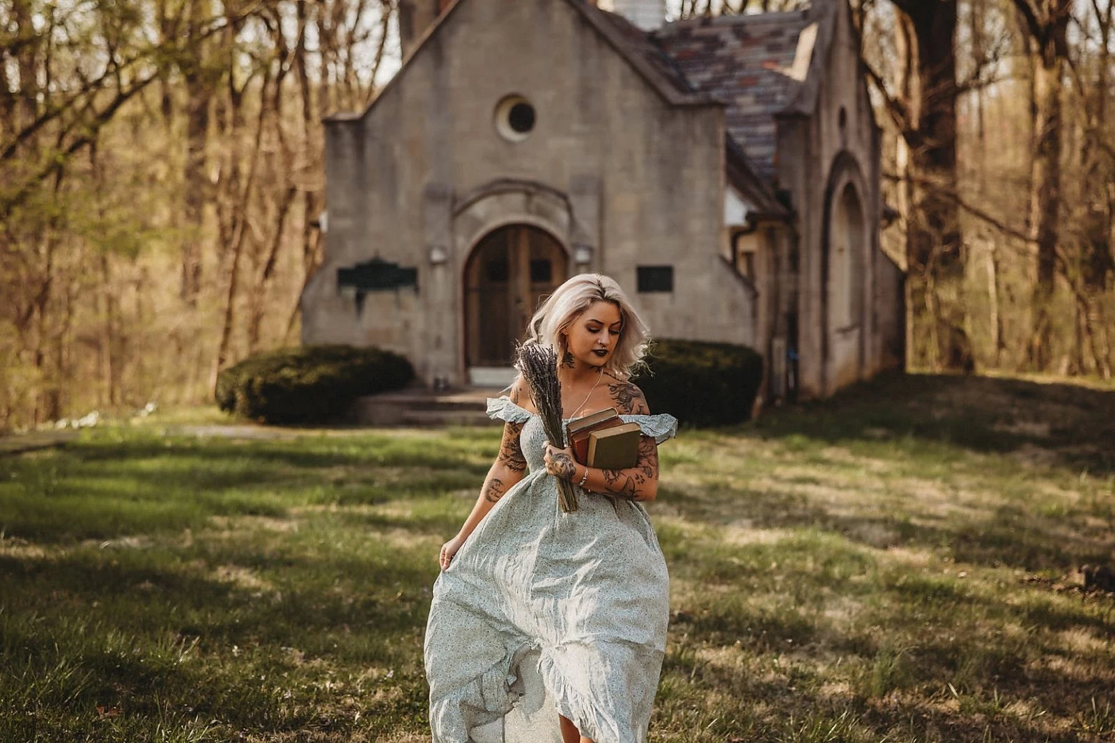 Evansville Indiana Church Perfect Hauntingly Beautiful Photoshoot