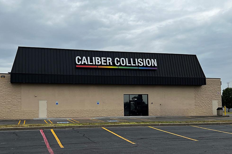 Evansville’s Former Toys “R” Us Building has New Signage ‘Caliber Collision’
