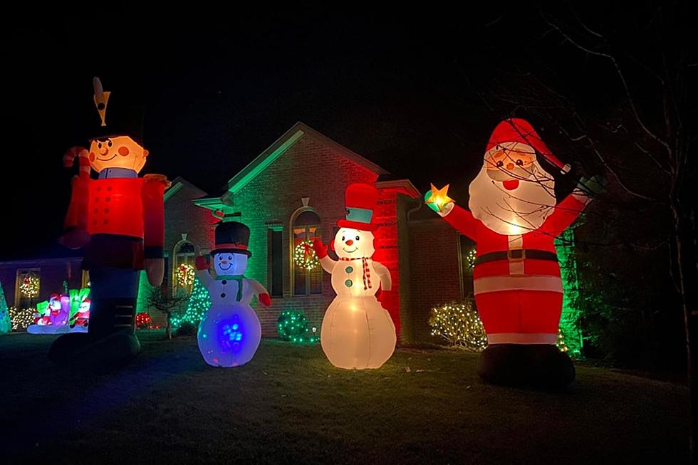 If You&#8217;re Not Ready for Christmas to End, You Can Still See Amazing Displays