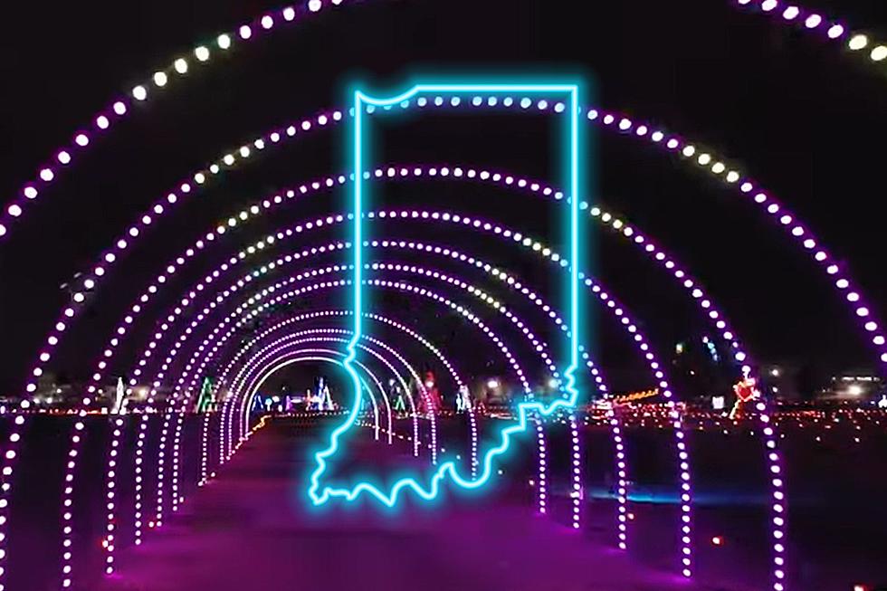 Synchronized Christmas Light Show is One of Indiana's Biggest