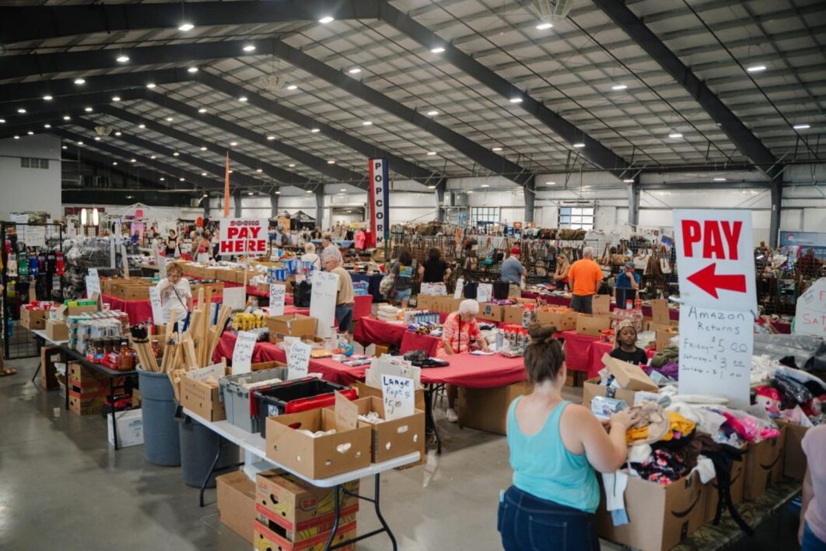 Discover Bargain Treasures at the Nashville Flea Market