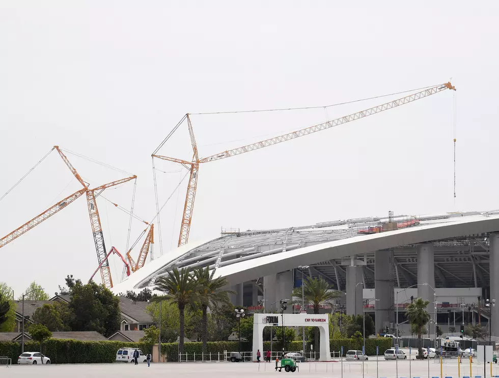 Largest Ever Videoboard Completed In L.A.