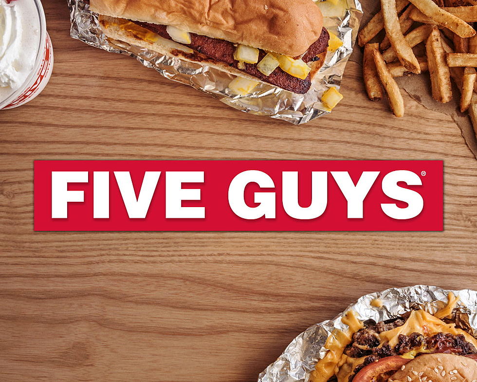 Five Guys Burgers and Fries Opens in Davenport 