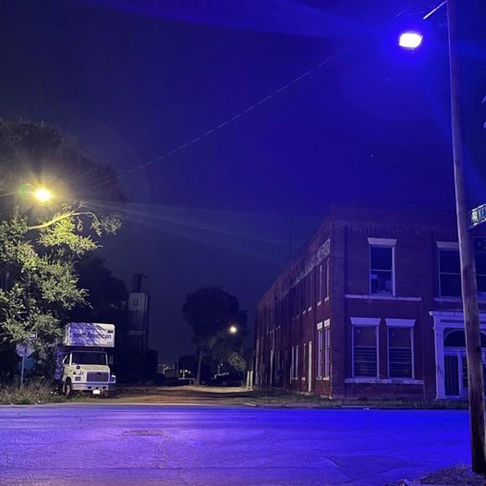 Are Purple Street Lights in Davenport Intentional?