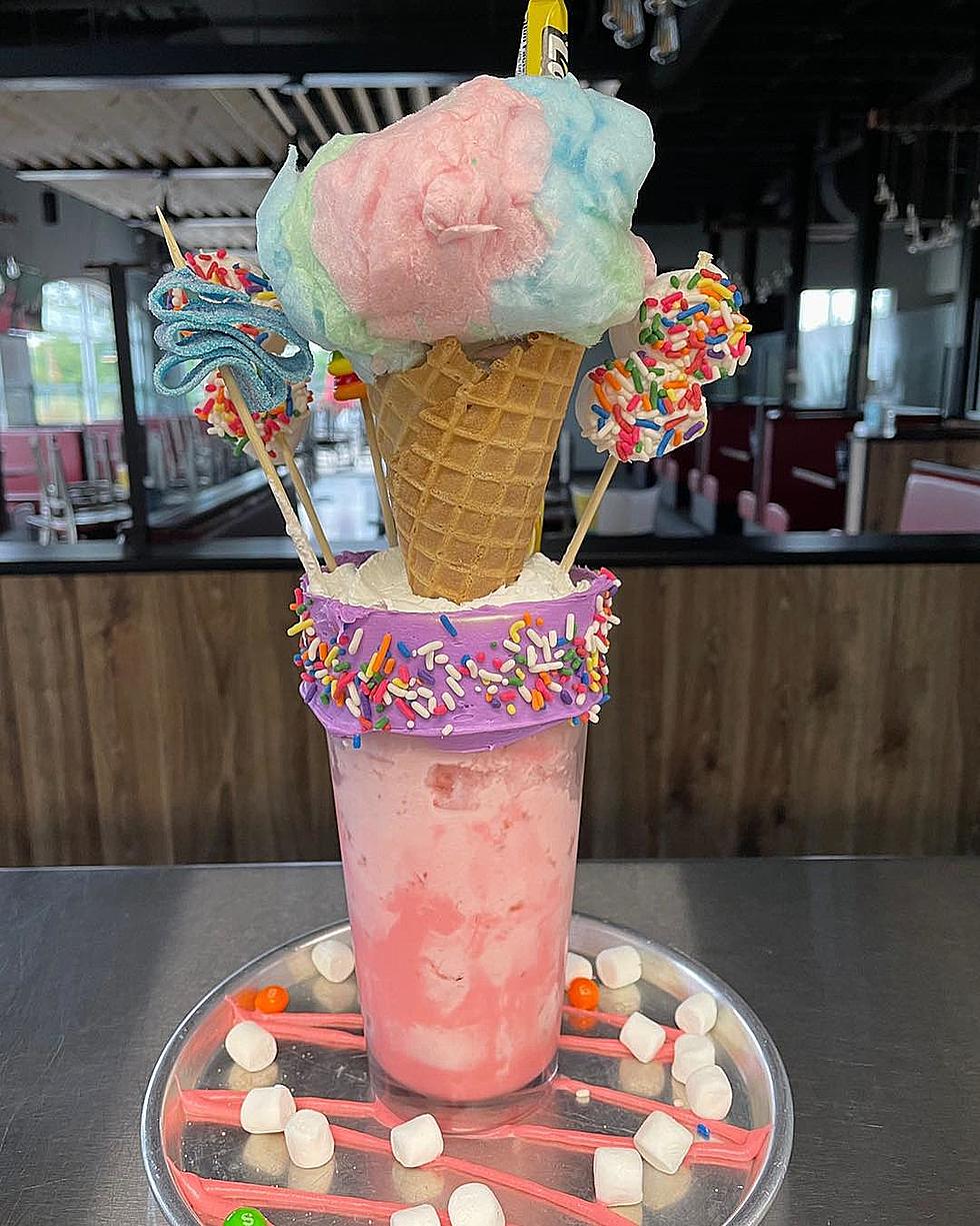 Have You Seen These Insane Shakes At This Quad-City Restaurant?