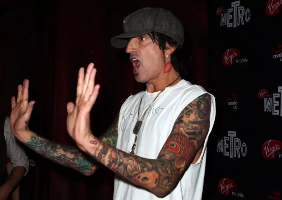 Tommy Lee Upset