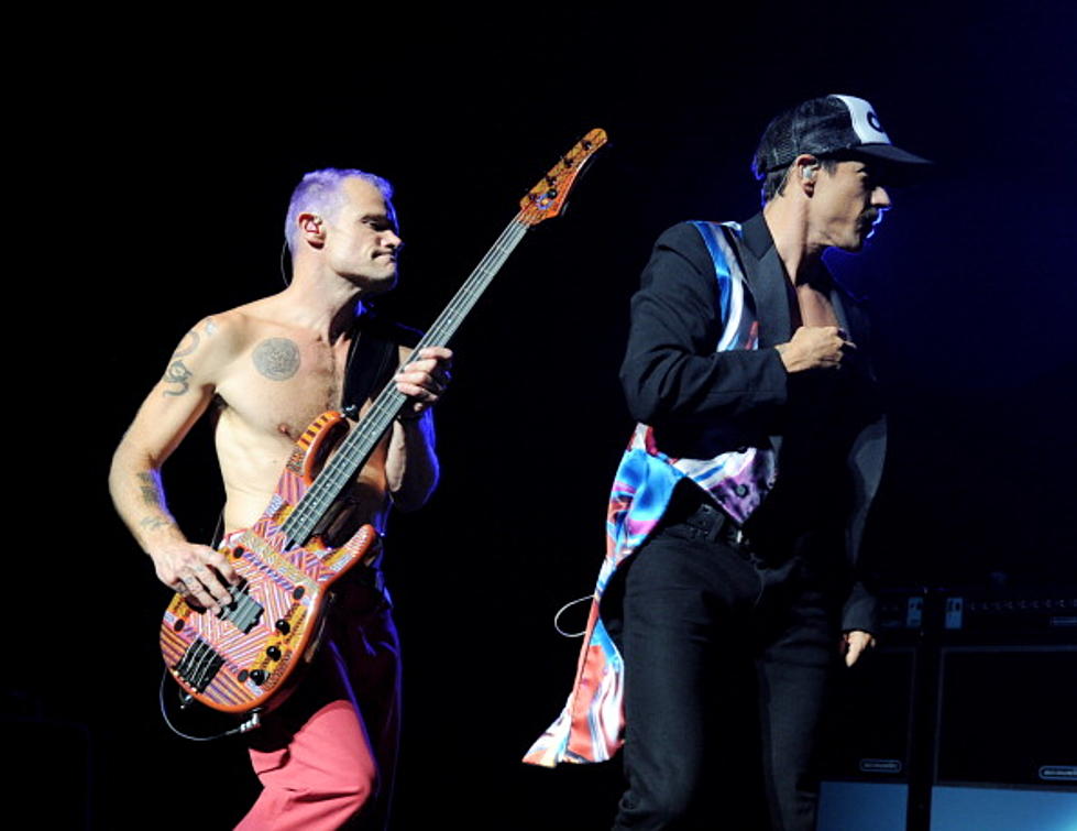 Fuse TV Presents “Red Hot Chili Peppers Live From The Roxy” Tonight