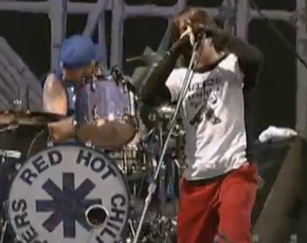 See Red Hot Chili Peppers Concert at Regal Crossgates Stadium 18 [VIDEO]