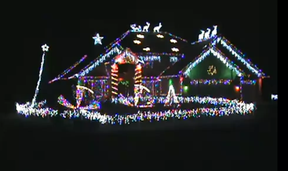 Rockin Christmas Light Display [VIDEO]