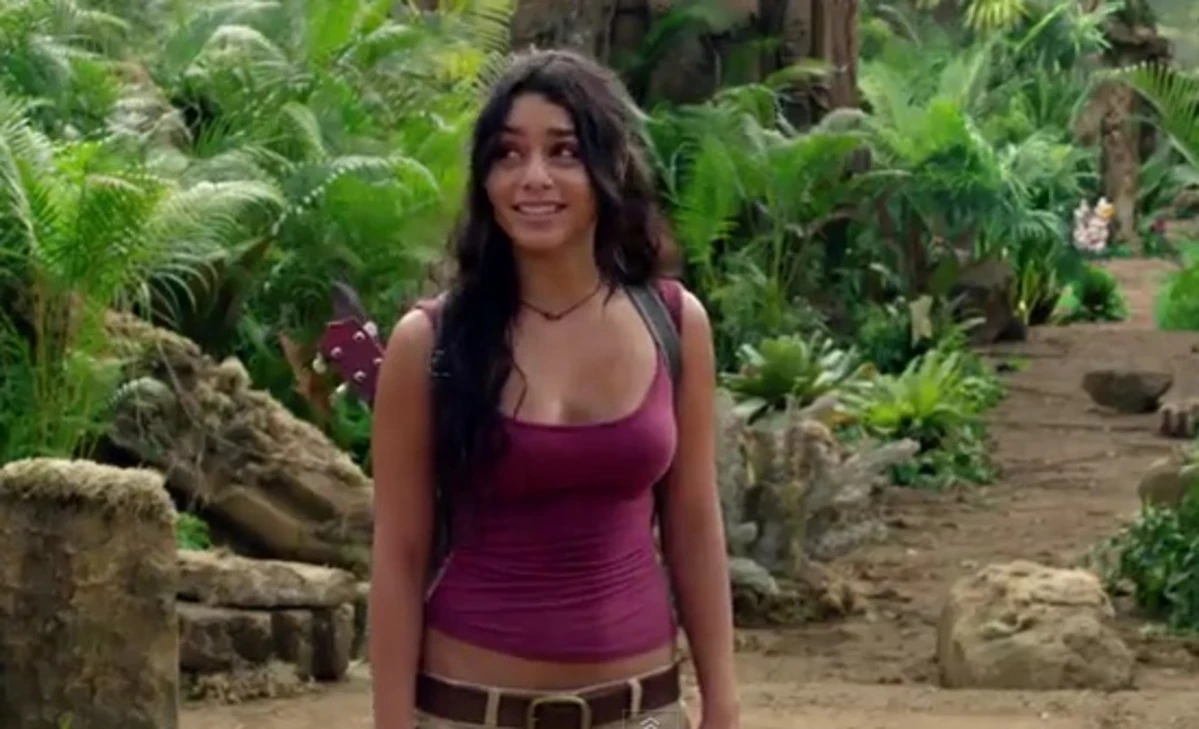 Vanessa Hudgens So Hot We Almost Want To See “Journey 2: The Mysterious  Island”