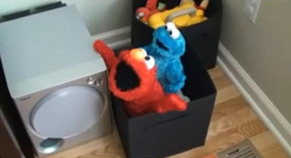 Elmo And Cookie Monster Heat Up &#8216;Sesame Street&#8217; [VIDEO]