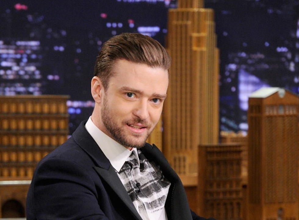 Fan Flips Off Justin Timberlake So He Flips Off Entire Crowd [VIDEO]