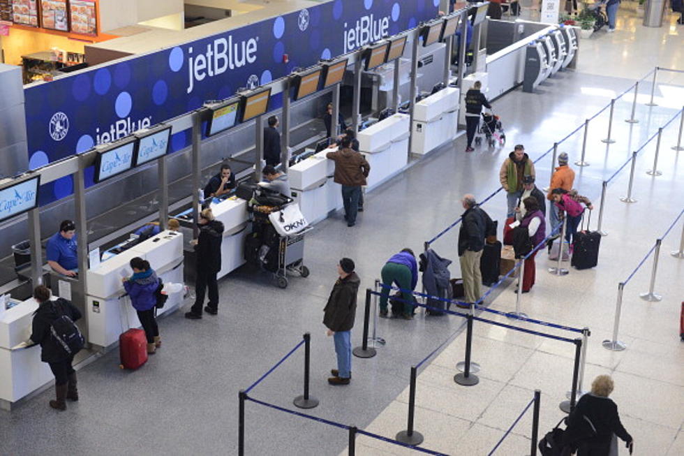 JetBlue Lands At Albany International Airport In 2015