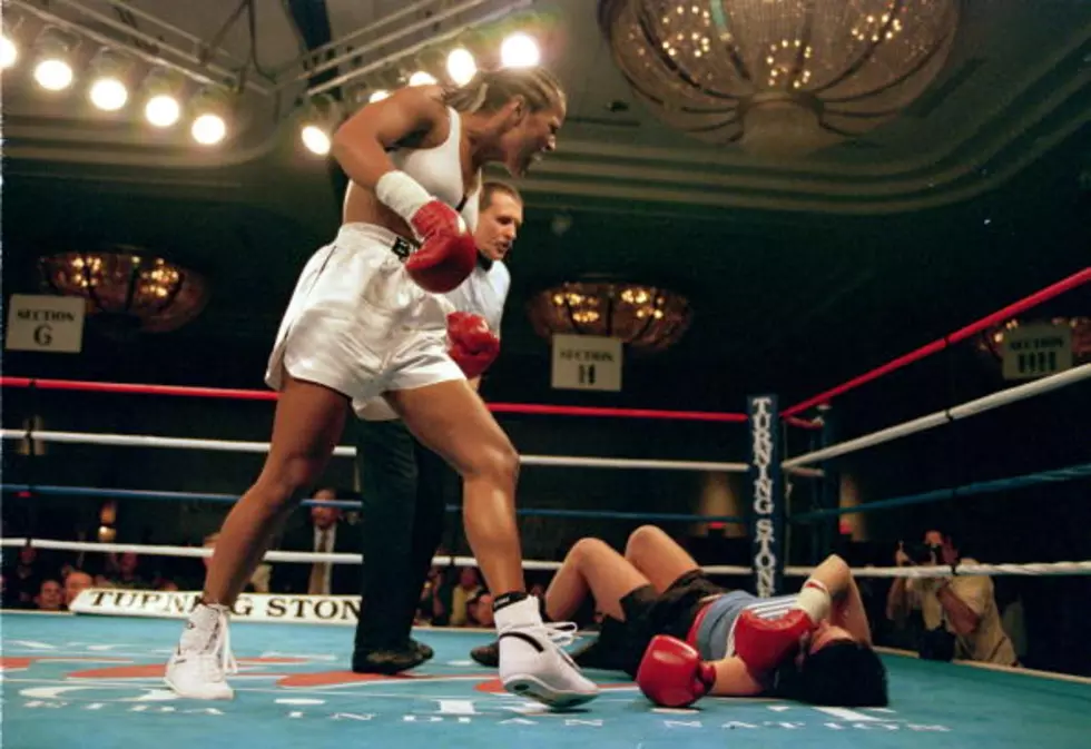 Laila Ali vs. Ronda Rousey [VIDEO]