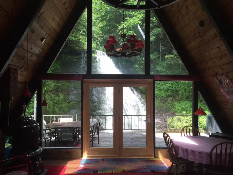 New York&#8217;s Most Amazing Airbnb is Built on a Waterfall