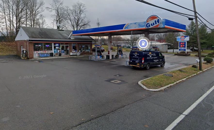 Upstate NY Gas Station Fight! Why Did One Man Pull A Knife? picture