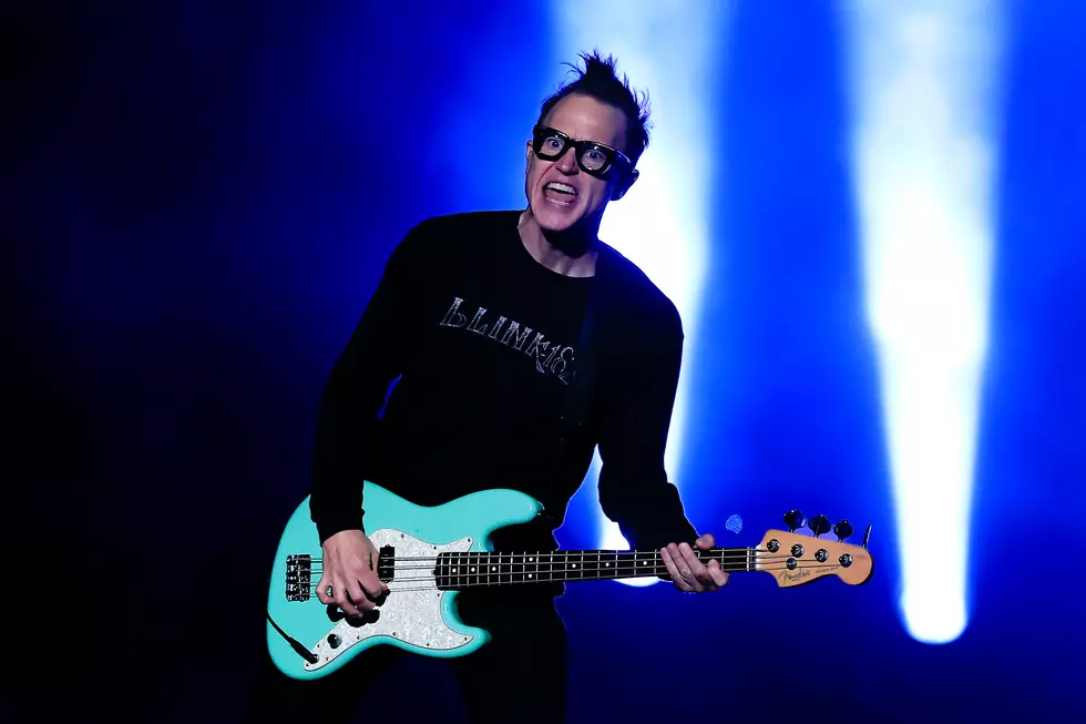 518 News, Blink 182