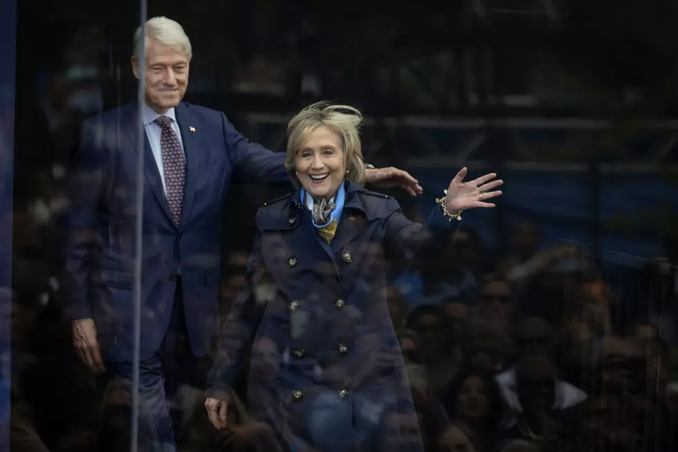 Clintons Catch Les Misérables At Hudson Valley Shakespeare In Garrison