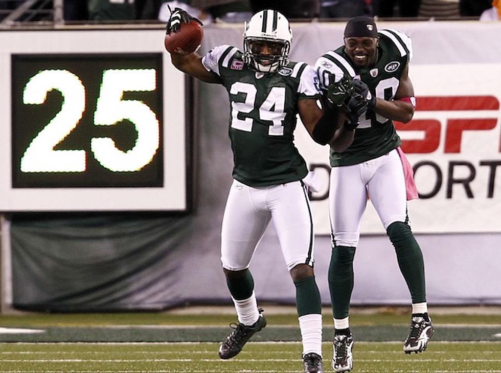 Darrelle Revis Has 2 INTs as Jets Beat Dolphins, 24-6, on ‘Monday Night Football’