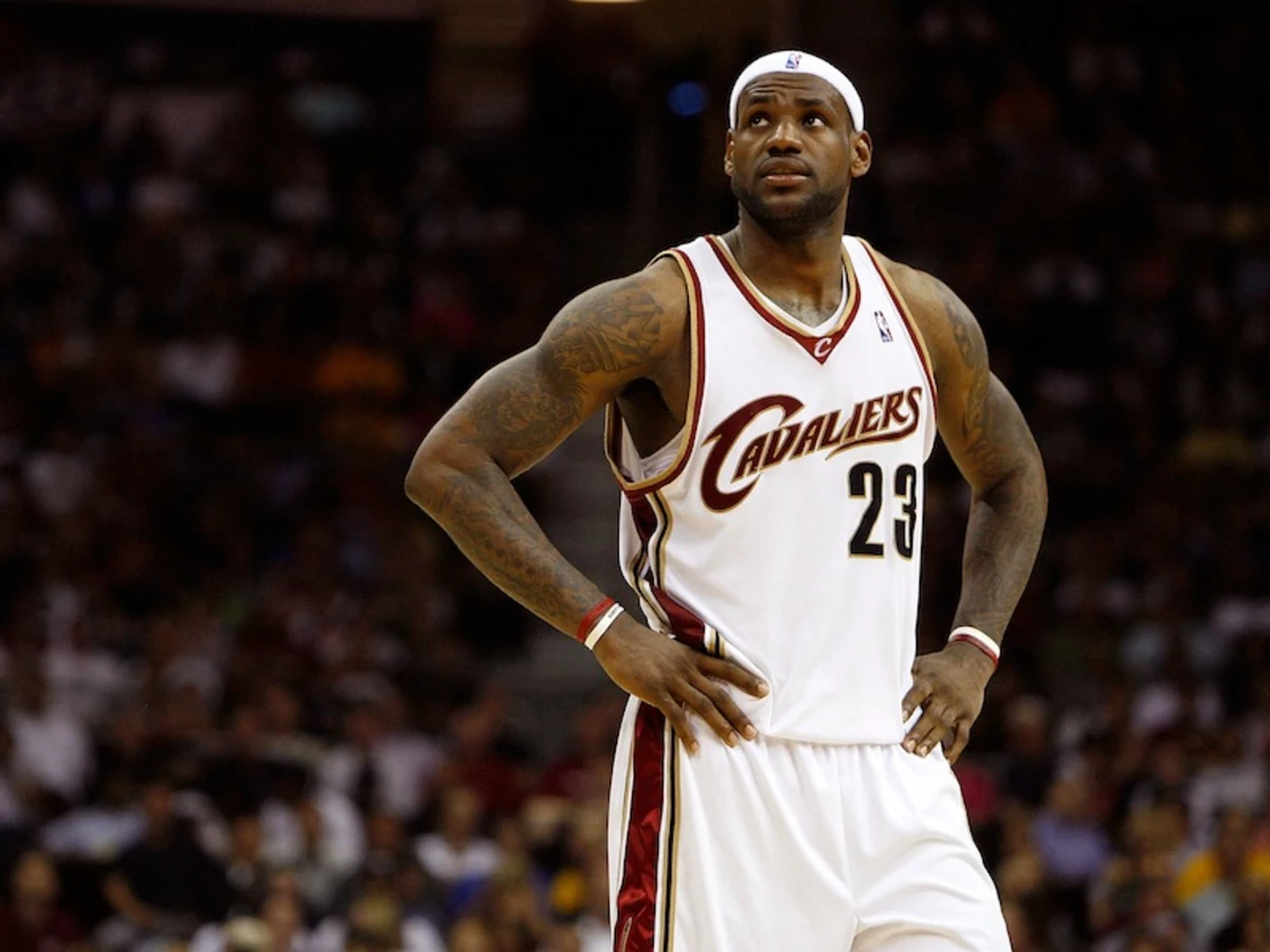 LeBron James Leaves Miami to Return to the Cleveland Cavaliers LeBron James Leaves Miami to Return to the Cleveland Cavaliers