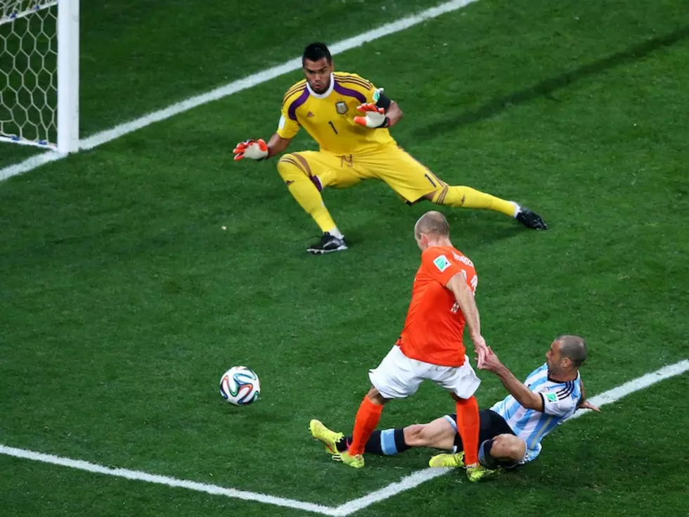 Argentine Defender Says He Suffered “Torn Anus” Against Holland