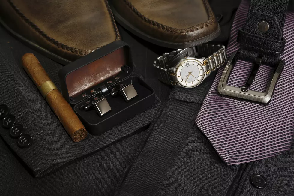 Does It Go? How to Match Your Belt With Your Outfit, Shoes & Accessories
