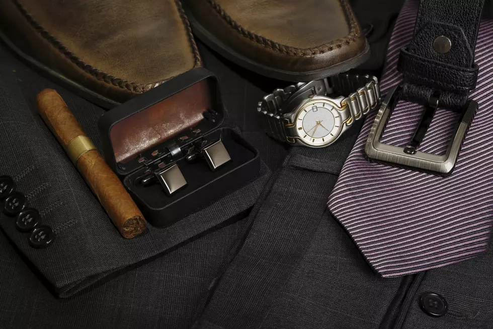 Does It Go? How to Match Your Belt With Your Outfit, Shoes &#038; Accessories