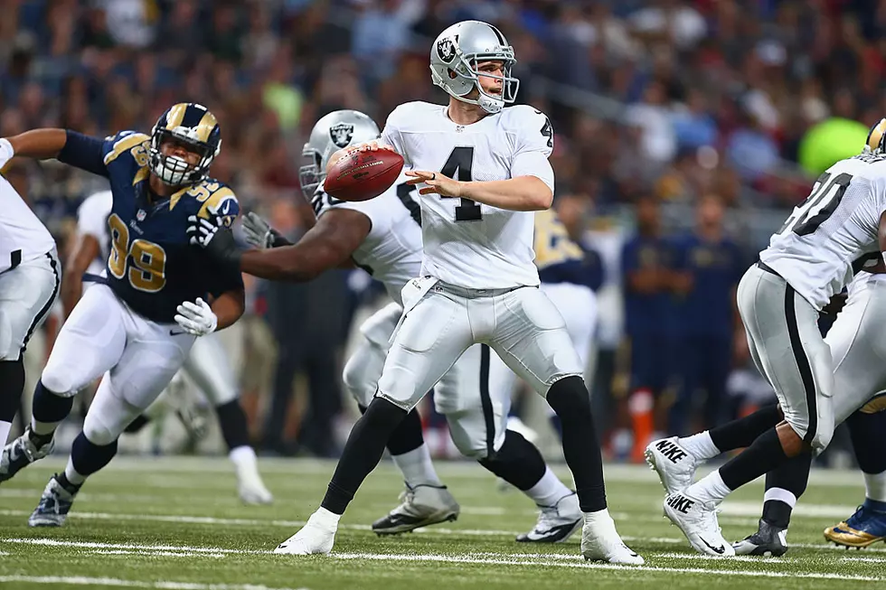 Derek Carr Shows Off Painfully Accurate Arm