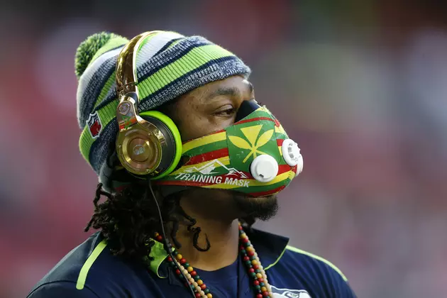 Marshawn Lynch&#8217;s Agent Calls Out Seahawks QB Russell Wilson