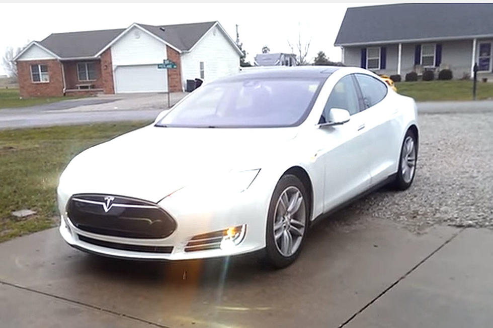 Tesla's Cars Can Now Park Themselves