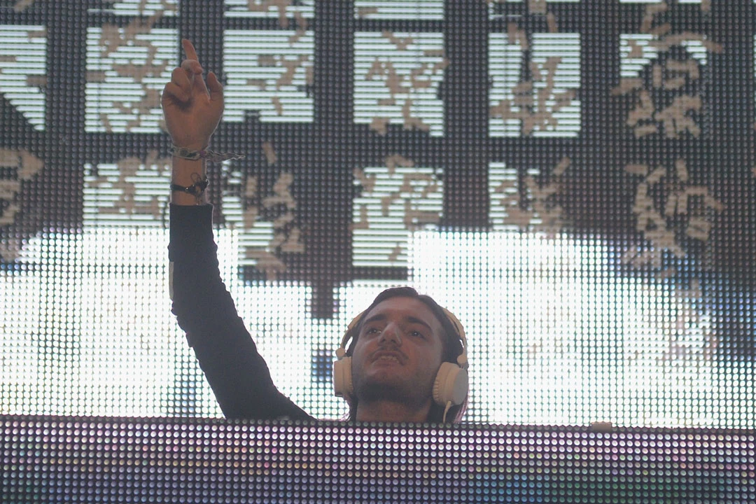 Alesso Shows Off His Dance Moves in Music Video for 'Cool'