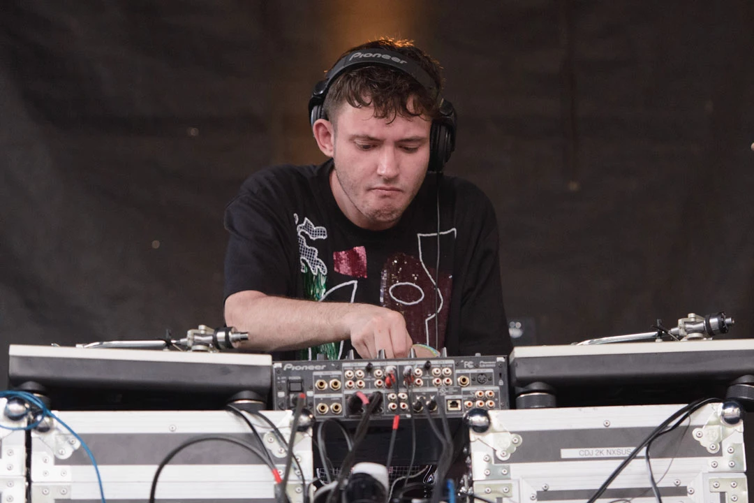 Hudson Mohawke Plays Unreleased Song During Live Performance