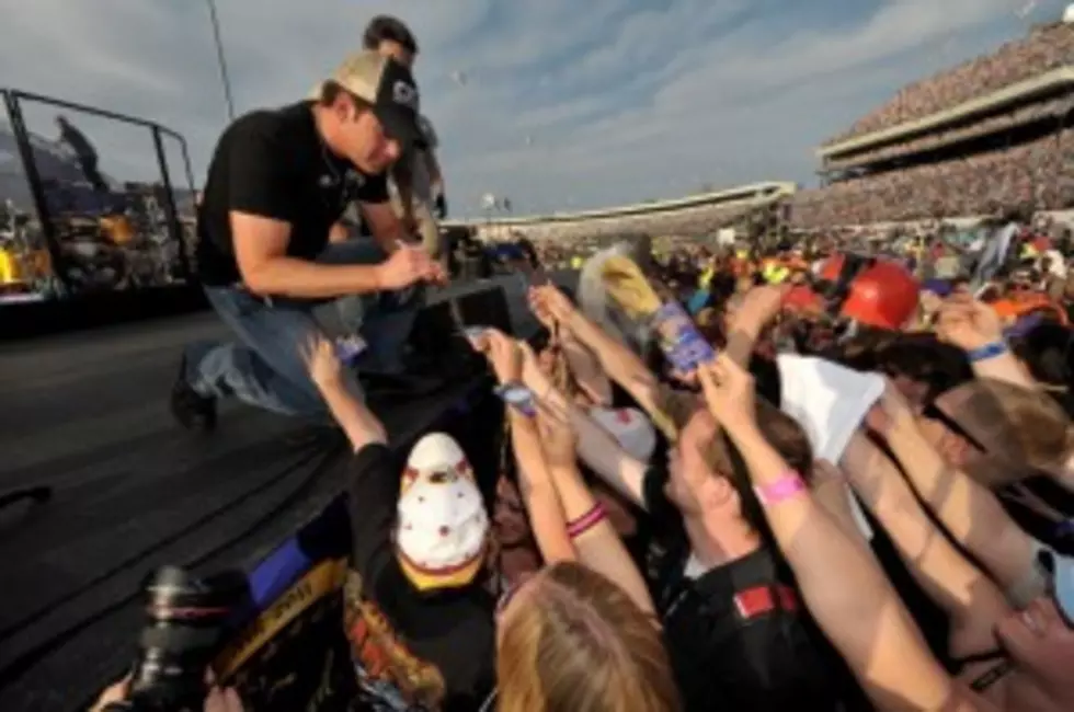 Rodney Atkins &#8211; Take A Back Road In the Top 10 [VIDEO]