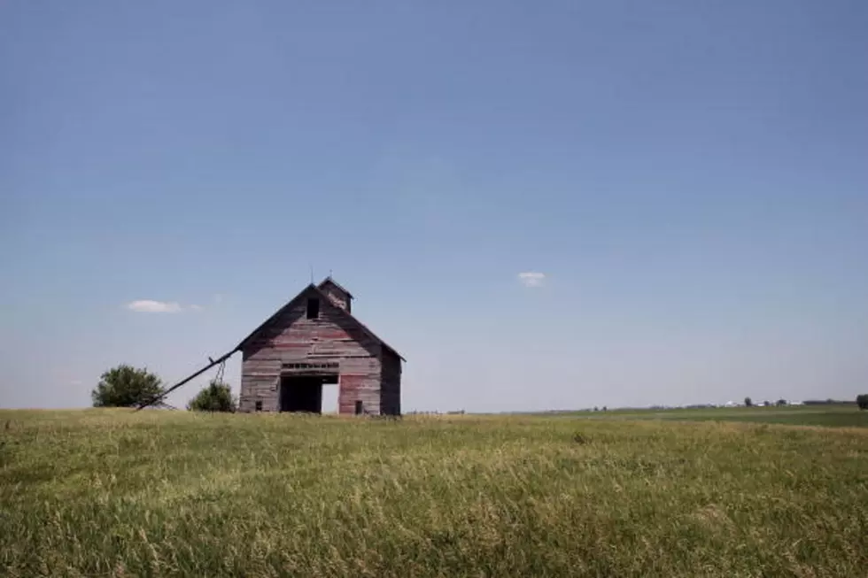Jake Thomas Finds America’s Smallest Towns [VIDEO]