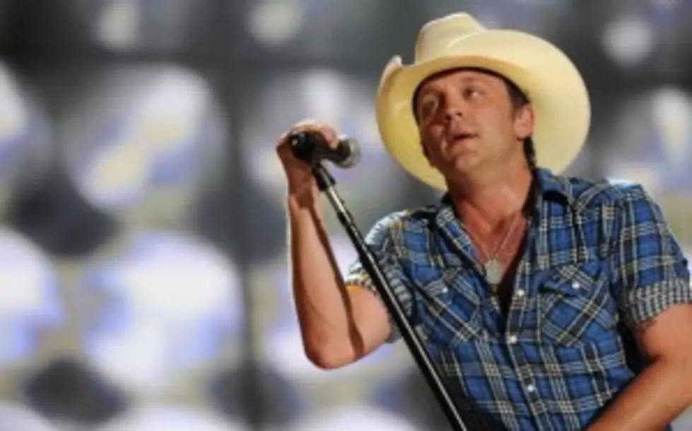Justin Moore&#8217;s New Video Has NASCAR Appeal [VIDEO]