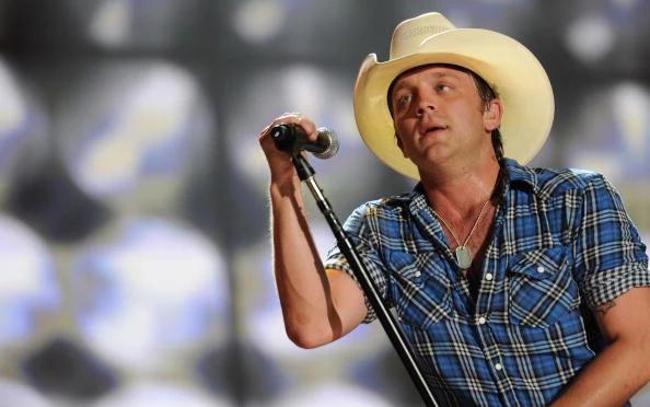 Justin Moore s If Heaven Wasn t So Far Away Relates To All Of Us