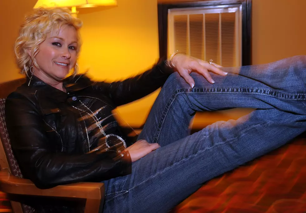 Lorrie Morgan Born, ‘Rudolph’ Recorded – Today In Country History